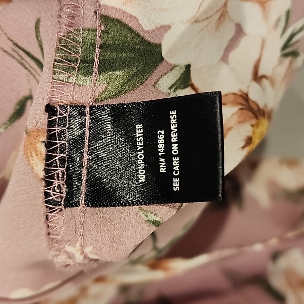 Pink Flowy Tank - Picture 4 of 4